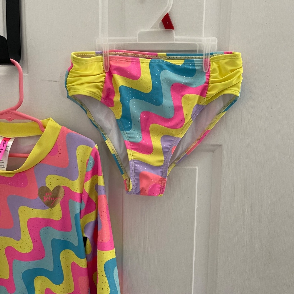 Betsy Johnson 2 piece rash guard swimsuit Girls 14 - Picture 4 of 11